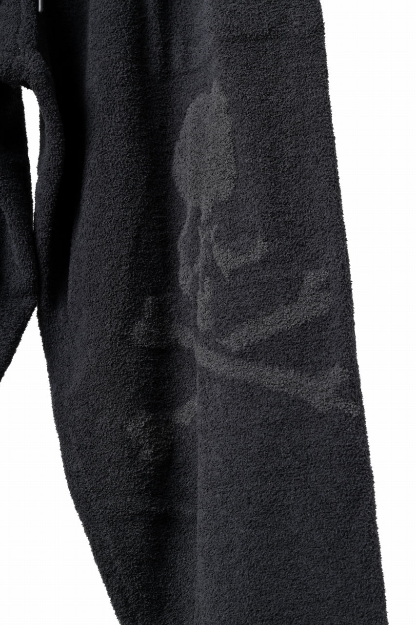 MASTERMIND WORLD LOUNGE LONG PANTS / SOFTY BOA FLEECE (BLACK x CHARCOAL)