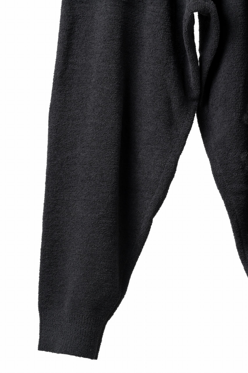 MASTERMIND WORLD LOUNGE LONG PANTS / SOFTY BOA FLEECE (BLACK x CHARCOAL)