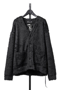 Load image into Gallery viewer, MASTERMIND WORLD SHAGGY CARDIGAN (BLACK)