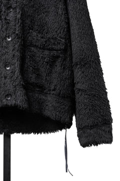 Load image into Gallery viewer, MASTERMIND WORLD SHAGGY CARDIGAN (BLACK)