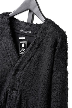 Load image into Gallery viewer, MASTERMIND WORLD SHAGGY CARDIGAN (BLACK)