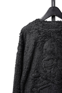 Load image into Gallery viewer, MASTERMIND WORLD SHAGGY CARDIGAN (BLACK)