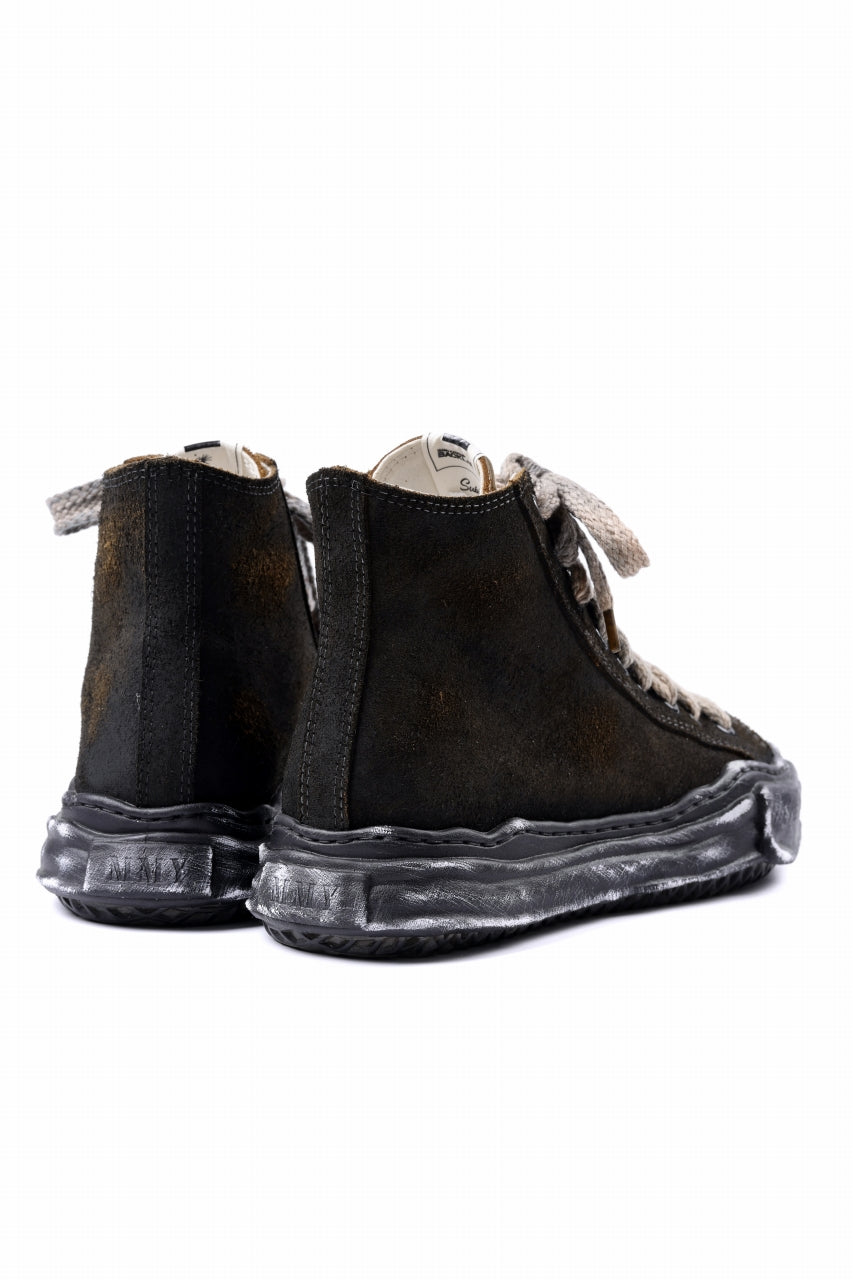 ISAMU KATAYAMA BACKLASH xx Maison MIHARA YASUHIRO “PETERSON” OG SOLE STEER SUEDE GARMENT-DYED HIGH-TOP SNEAKER (BLACK)