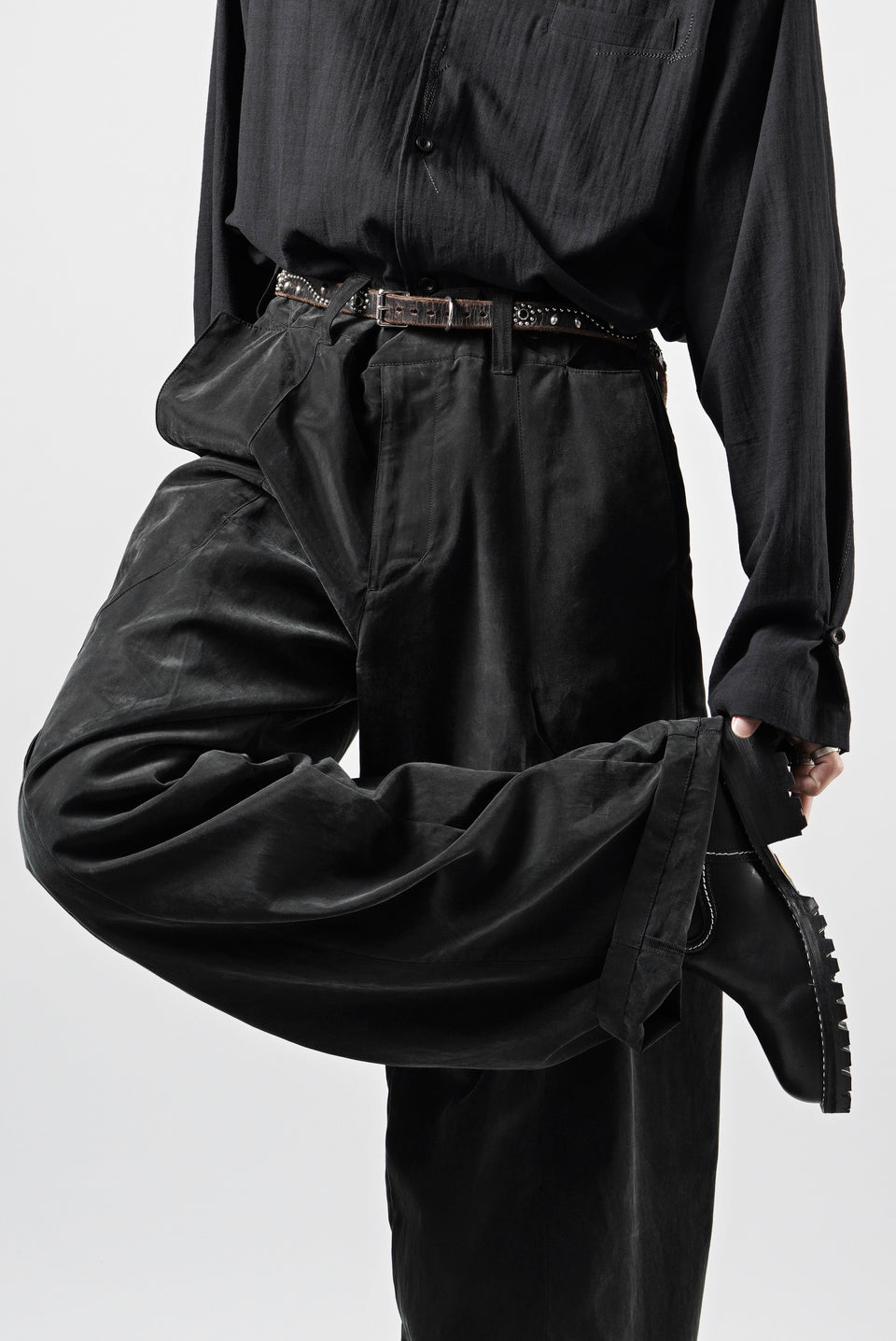 画像をギャラリービューアに読み込む, OPPOSE DUALITY 8POCKET PANEL CXC WIDE TROUSERS (BLACK)