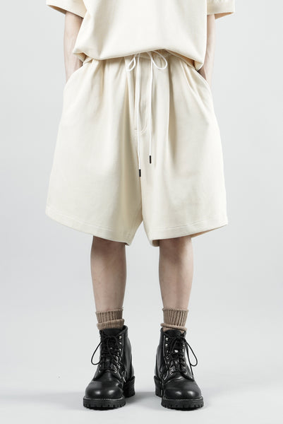 N/07 2 TUCKS EASY SHORTS / RIBBED CARDBOARD KNIT JERSEY (LIGHT BEIGE)
