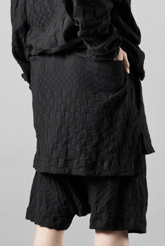 画像をギャラリービューアに読み込む, A.F ARTEFACT GRADIENT PLAID PATTERN LAYERED SHORTS (BLACK)