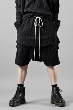 画像をギャラリービューアに読み込む, A.F ARTEFACT GRADIENT PLAID PATTERN LAYERED SHORTS (BLACK)