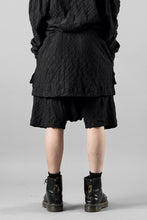画像をギャラリービューアに読み込む, A.F ARTEFACT GRADIENT PLAID PATTERN LAYERED SHORTS (BLACK)