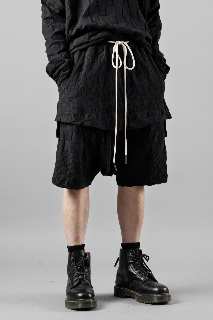画像をギャラリービューアに読み込む, A.F ARTEFACT GRADIENT PLAID PATTERN LAYERED SHORTS (BLACK)
