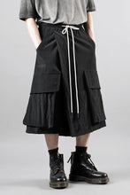 画像をギャラリービューアに読み込む, A.F ARTEFACT VOLUME WRAP CARGO SHORTS (BLACK)