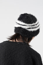 画像をギャラリービューアに読み込む, Y-3 Yohji Yamamoto STRIPES BEANIE (BLACK x CREAM WHITE)