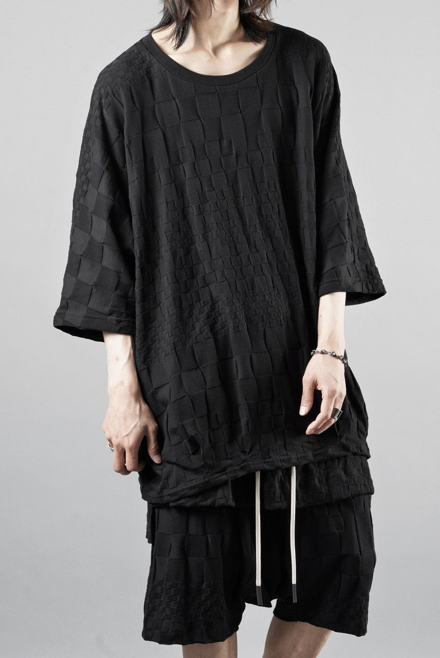 画像をギャラリービューアに読み込む, A.F ARTEFACT GRADIENT PLAID PATTERN DOLMAN TEE (BLACK)