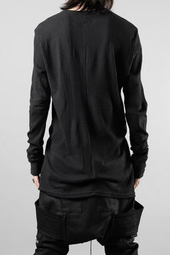 画像をギャラリービューアに読み込む, A.F ARTEFACT DEFORMED STRIPE PATTERN LONG SLEEVE TOPS (BLACK)