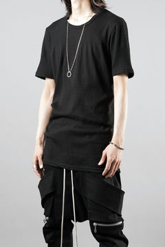画像をギャラリービューアに読み込む, A.F ARTEFACT DEFORMED STRIPE PATTERN SLIM TEE (BLACK)