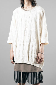 画像をギャラリービューアに読み込む, A.F ARTEFACT GRADIENT PLAID PATTERN DOLMAN TEE (CREAM)