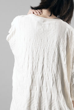 画像をギャラリービューアに読み込む, A.F ARTEFACT GRADIENT PLAID PATTERN DOLMAN TEE (CREAM)