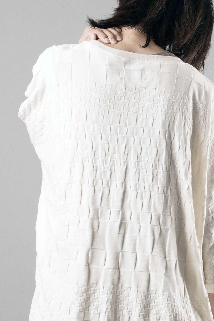画像をギャラリービューアに読み込む, A.F ARTEFACT GRADIENT PLAID PATTERN DOLMAN TEE (CREAM)