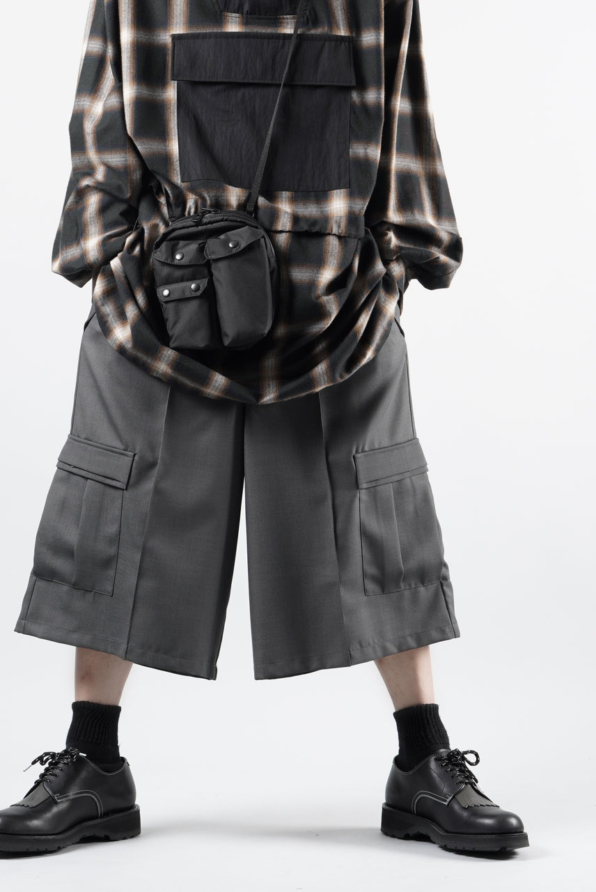 画像をギャラリービューアに読み込む, F/CE. TWIST POLYESTER WIDE SHORTS (GREY)