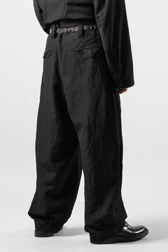 画像をギャラリービューアに読み込む, KLASICA "GL GOSSE-NN" RE DESIGNED BARREL TROUSERS / "NANAKO" WOVEN OXFORD (BLACK)