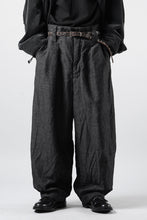 画像をギャラリービューアに読み込む, KLASICA "GL GOSSE-NN" RE DESIGNED BARREL TROUSERS / "NANAKO" WOVEN OXFORD (GREY)