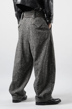 画像をギャラリービューアに読み込む, KLASICA "GL GOSSE-HS" RE DESIGNED BARREL TROUSERS / SOAKED HOMESPUN TWEED (GRAVEL)