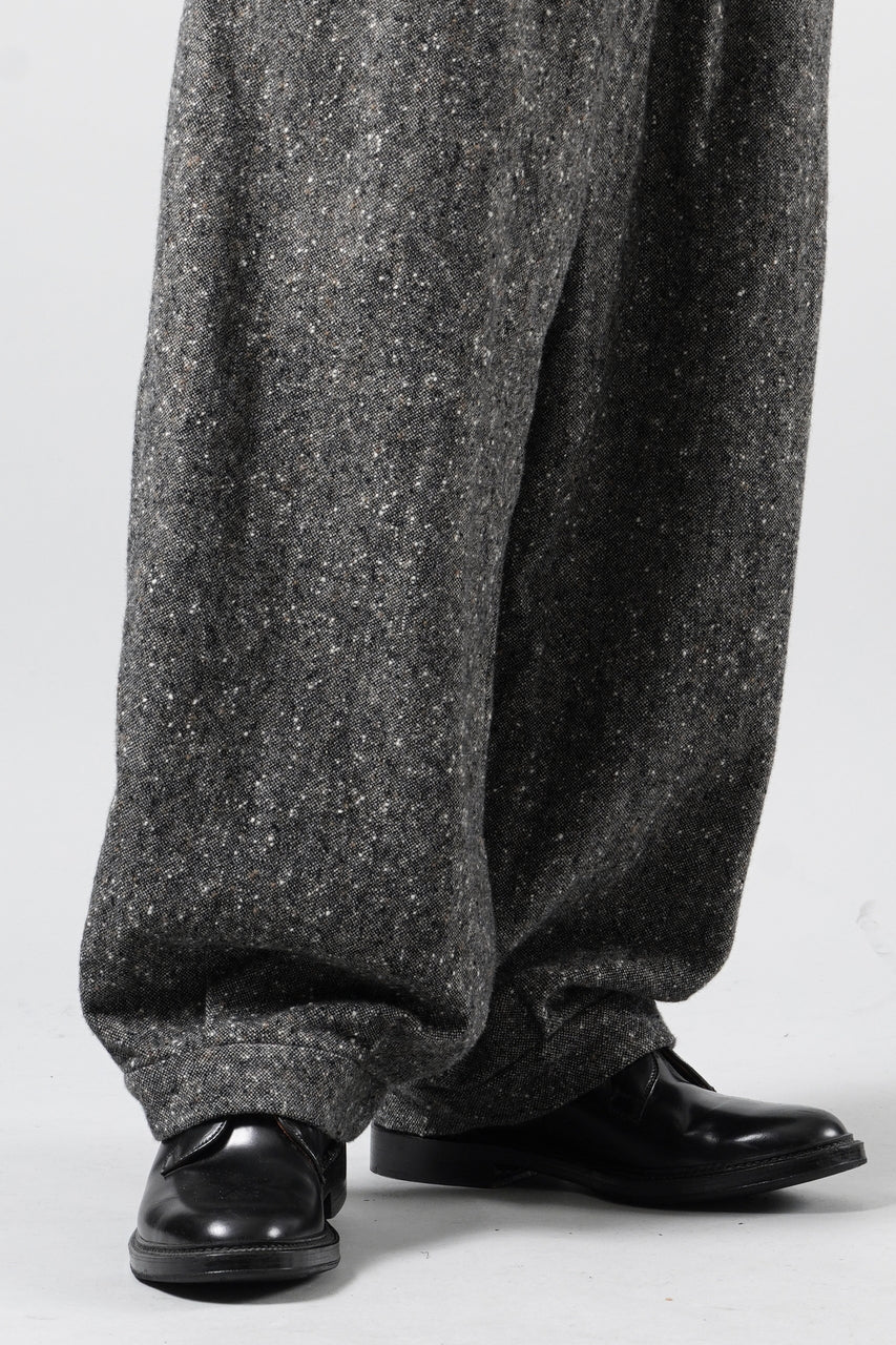画像をギャラリービューアに読み込む, KLASICA "GL GOSSE-HS" RE DESIGNED BARREL TROUSERS / SOAKED HOMESPUN TWEED (GRAVEL)