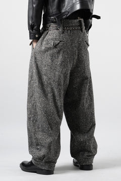画像をギャラリービューアに読み込む, KLASICA "GL GOSSE-HS" RE DESIGNED BARREL TROUSERS / SOAKED HOMESPUN TWEED (GRAVEL)