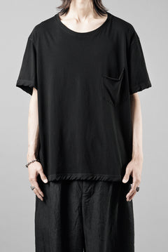 Load image into Gallery viewer, KLASICA "DEGREE 10" TORSION SEEM REGULAR FIT TEE / HIGH TWISTED COTTON DRY JERSEY (BLACK)