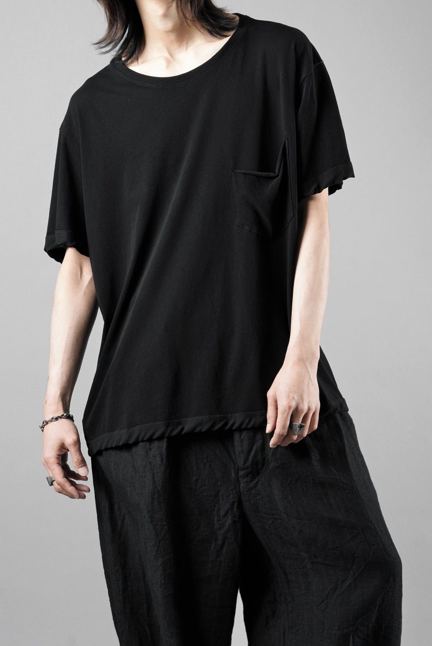 Load image into Gallery viewer, KLASICA "DEGREE 10" TORSION SEEM REGULAR FIT TEE / HIGH TWISTED COTTON DRY JERSEY (BLACK)