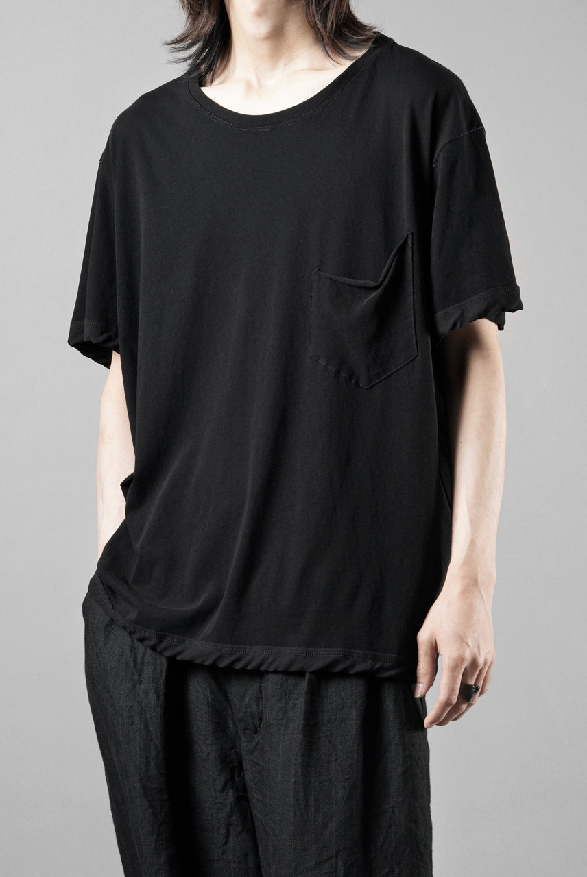Load image into Gallery viewer, KLASICA "DEGREE 10" TORSION SEEM REGULAR FIT TEE / HIGH TWISTED COTTON DRY JERSEY (BLACK)