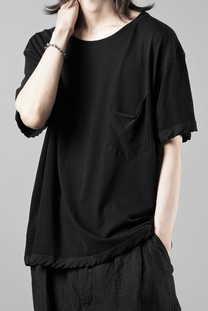 Load image into Gallery viewer, KLASICA "DEGREE 10" TORSION SEEM REGULAR FIT TEE / HIGH TWISTED COTTON DRY JERSEY (BLACK)