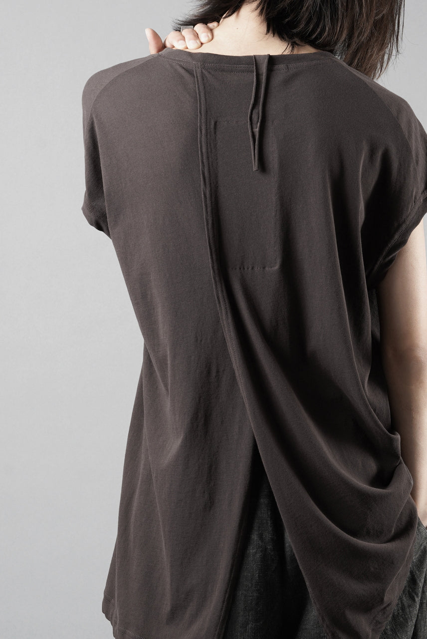 画像をギャラリービューアに読み込む, KLASICA "LUNG v.7" FLAP BACK SLEEVE LESS / HIGH TWISTED COTTON DRY JERSEY (BROWN)