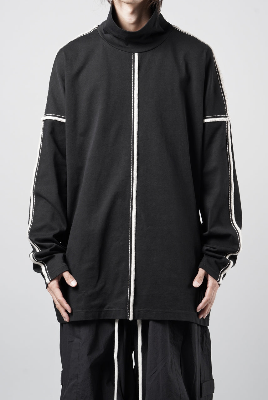 画像をギャラリービューアに読み込む, OBLADI HIGH NECK DROP SHOULDER T-SHIRT WITH BEIGE OVERLOCK STITCHING (BLACK)