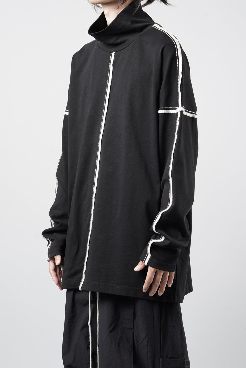 画像をギャラリービューアに読み込む, OBLADI HIGH NECK DROP SHOULDER T-SHIRT WITH BEIGE OVERLOCK STITCHING (BLACK)
