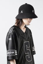画像をギャラリービューアに読み込む, MASTERMIND WORLD x KANGOL® BERMUDA CASUAL (BLACK)