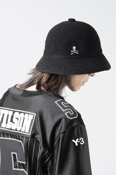 画像をギャラリービューアに読み込む, MASTERMIND WORLD x KANGOL® BERMUDA CASUAL (BLACK)