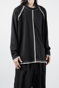 Load image into Gallery viewer, OBLADI RAGLAN LONG-SLEEVE T-SHIRT WITH BEIGE OVERLOCK STITCHING (BLACK)