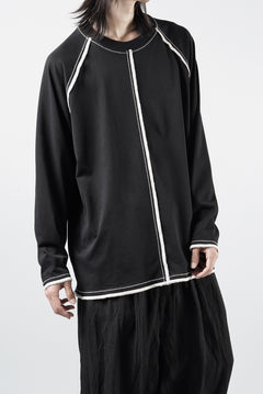 Load image into Gallery viewer, OBLADI RAGLAN LONG-SLEEVE T-SHIRT WITH BEIGE OVERLOCK STITCHING (BLACK)