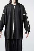 Load image into Gallery viewer, OBLADI DROP SHOULDER LONG SLEEVE T-SHIRT WITH BEIGE OVERLOCK STITCHING (BLACK)