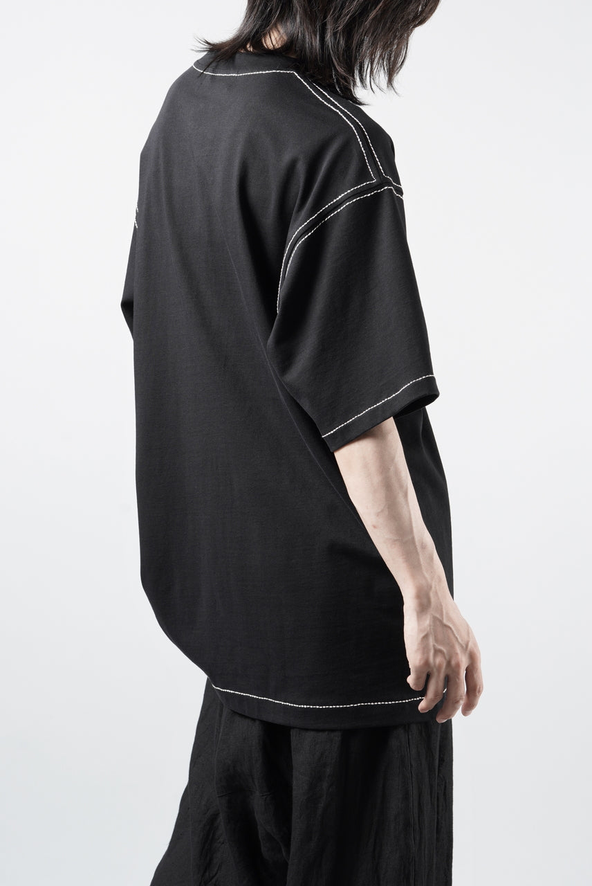 Load image into Gallery viewer, OBLADI BEIGE STITCHES ON BLACK T-SHIRT (BLACK)