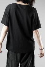 Load image into Gallery viewer, OPPOSE DUALITY HALF SLEEVE T-SHIRTS / COTTON JERSEY (BLACK)