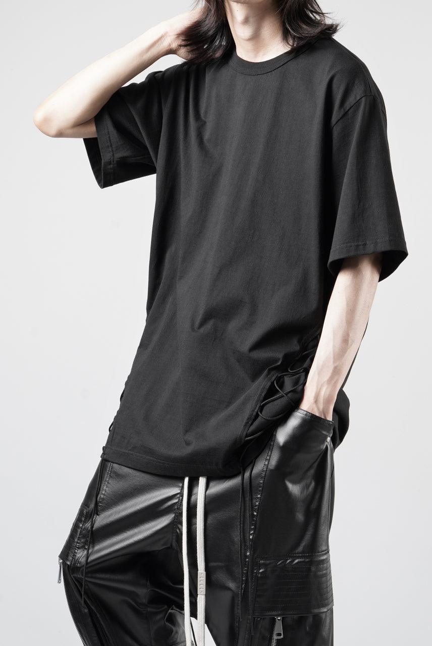 画像をギャラリービューアに読み込む, OBLADI SIDE LACE-UP T-SHIRT (BLACK)