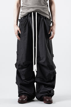 画像をギャラリービューアに読み込む, A.F ARTEFACT TUCK WIDE PANTS / TYPEWRITER COTTON CLOTH (BLACK)