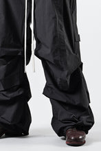 画像をギャラリービューアに読み込む, A.F ARTEFACT TUCK WIDE PANTS / TYPEWRITER COTTON CLOTH (BLACK)