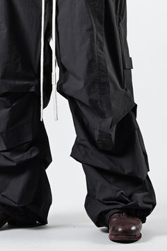 画像をギャラリービューアに読み込む, A.F ARTEFACT TUCK WIDE PANTS / TYPEWRITER COTTON CLOTH (BLACK)