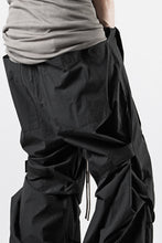 画像をギャラリービューアに読み込む, A.F ARTEFACT TUCK WIDE PANTS / TYPEWRITER COTTON CLOTH (BLACK)