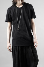 画像をギャラリービューアに読み込む, black crow x LOOM exclusive short sleeve tops / 20/1 Loop wheeled Cotton Jersey (BLACK)