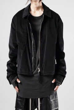 Load image into Gallery viewer, thom/krom TRUCKER JACKET / VELVET STRETCH (BLACK)