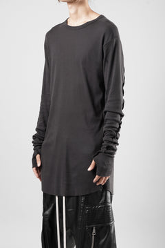 画像をギャラリービューアに読み込む, thom/krom OUTSIDE SEAMS LONG SLEEVE T-SHIRT / LIGHT &amp; SOFT RIB COTTON (COLD BROWN)