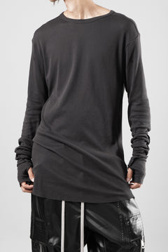 画像をギャラリービューアに読み込む, thom/krom OUTSIDE SEAMS LONG SLEEVE T-SHIRT / LIGHT &amp; SOFT RIB COTTON (COLD BROWN)